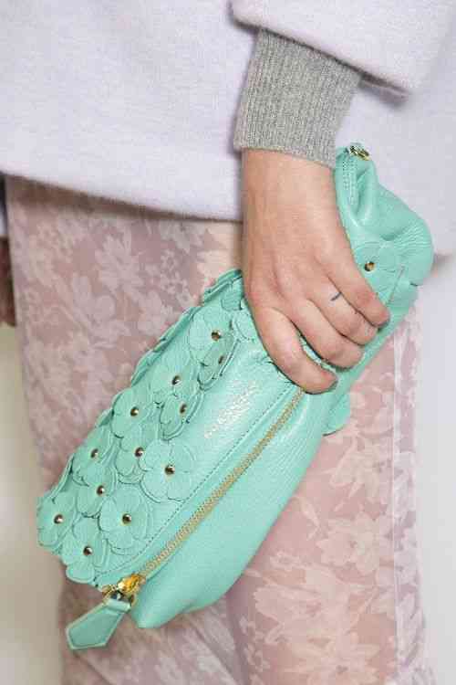 Burberry Prorsum Backstage Spring/Summer 2014