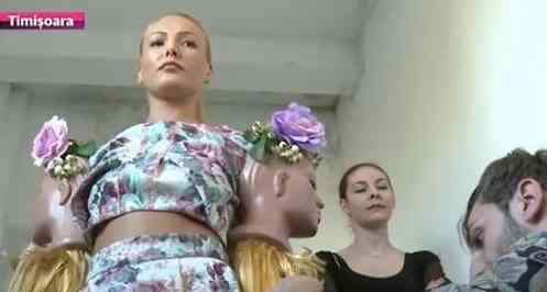 femeia cu trei capete