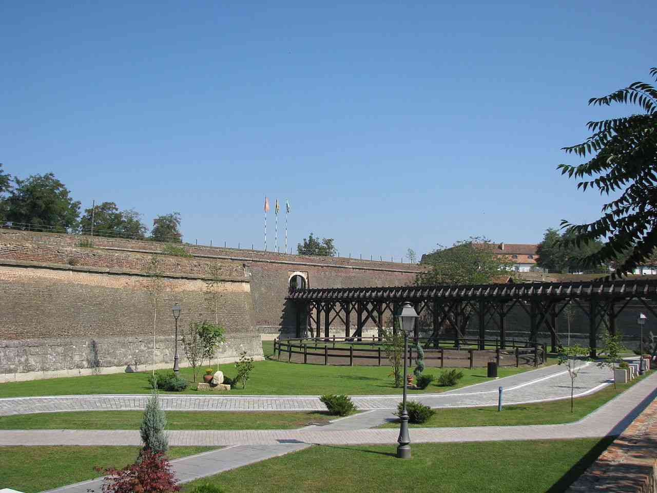 Alba_Carolina_Fortress_2011_-_Bridge