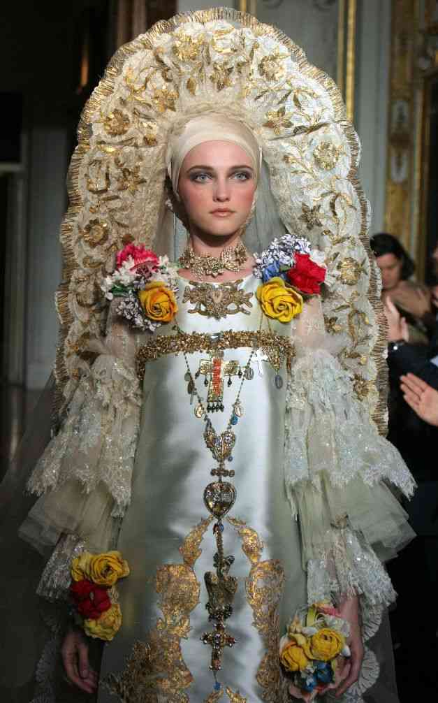 ce se poarta in 2014 haine religioase 2