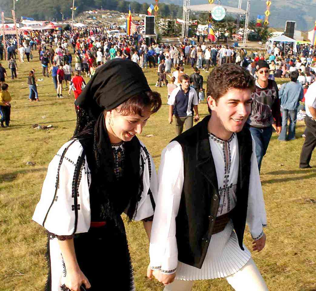 targul-de-fete-muntele-gaina-
