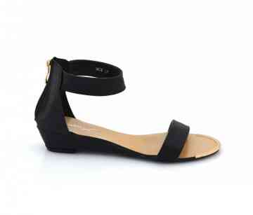 sandale ce se poarta in 2014