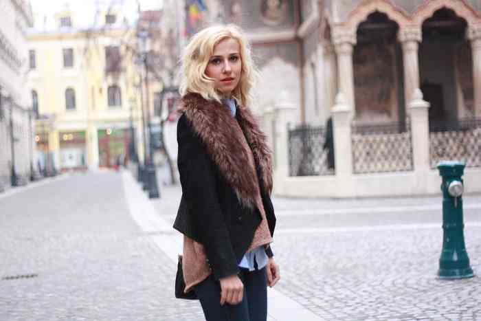 camasa d eblugi pe sub pulover