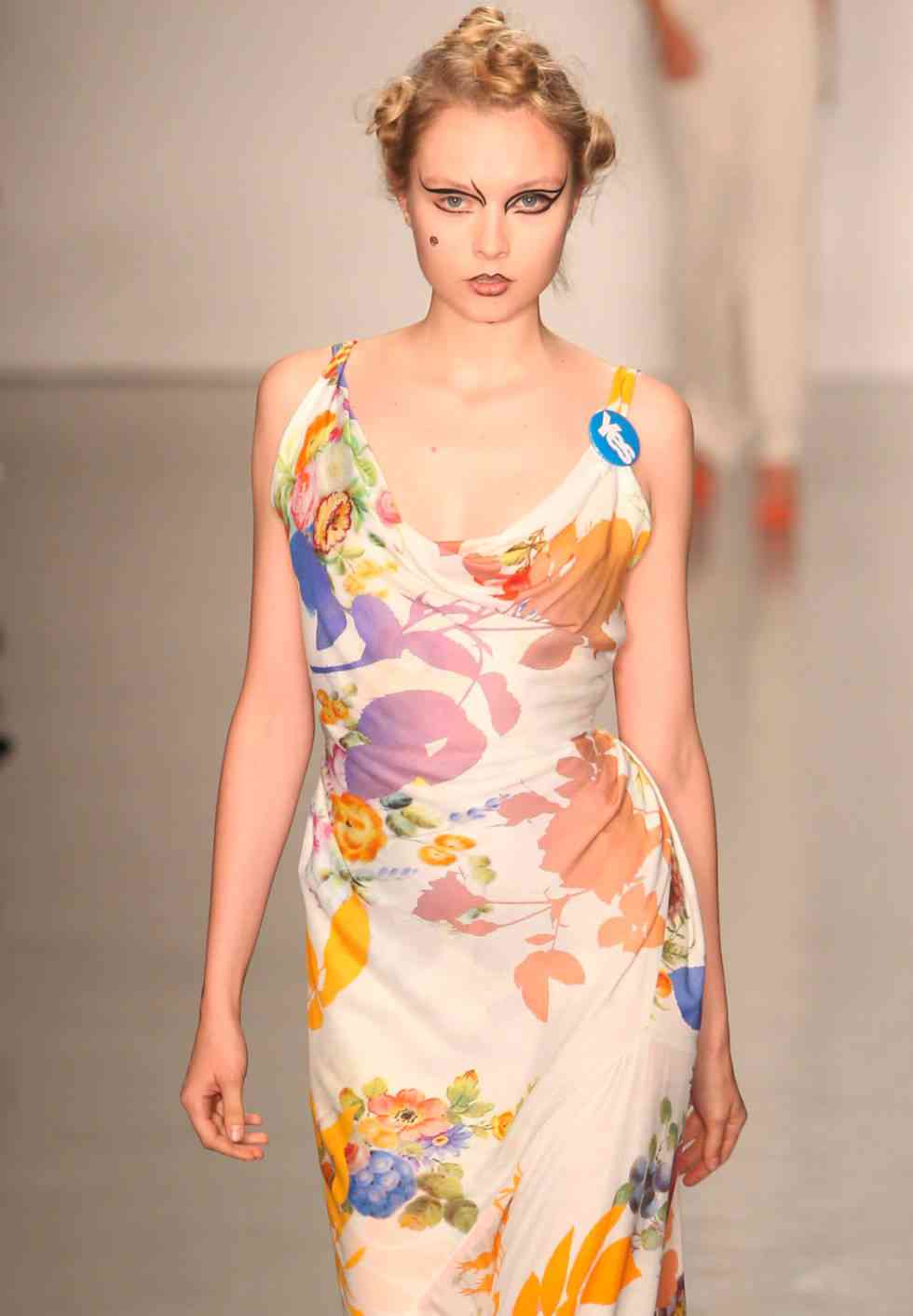 defilare vivienne westwwod campania yes