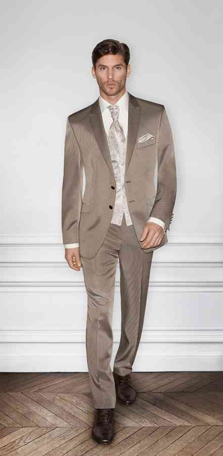 costum nunta culoarea pielii