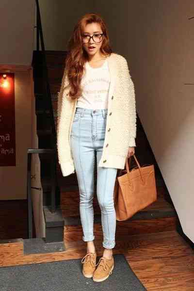 pantaloni cu talie inalta 1